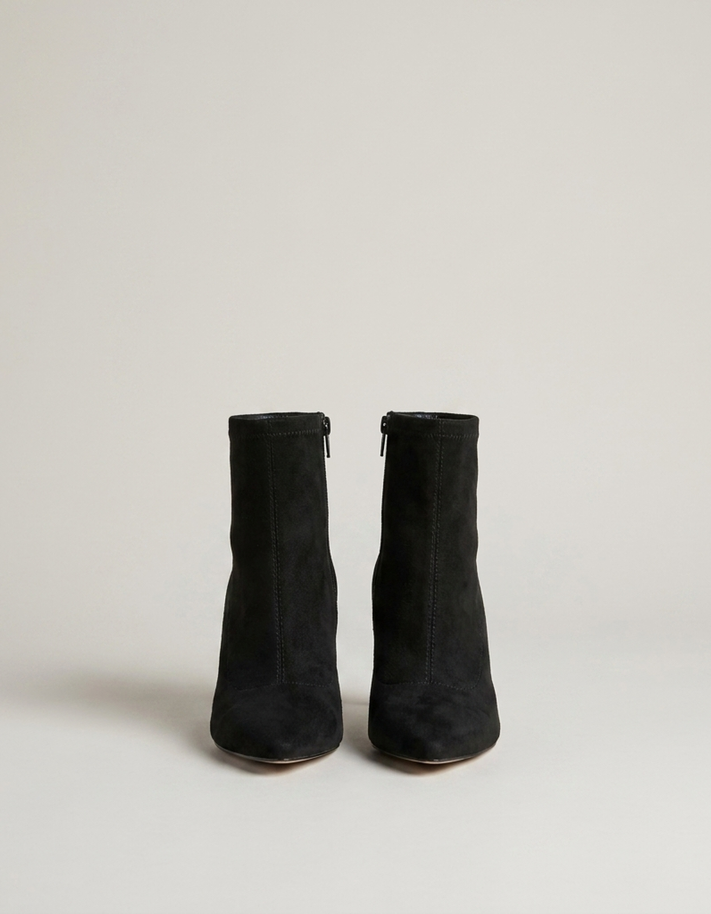 PLUXSTYLE::numise::womens-pointed-toe-zip-ankle-boots::pack-black