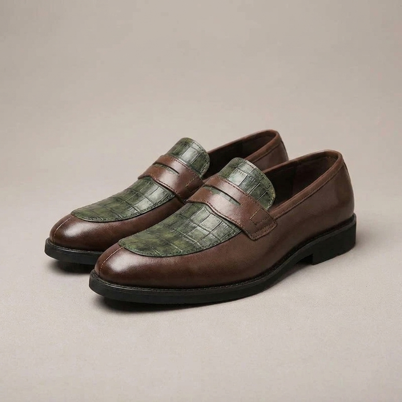 PLUXSTYLE::numise::mens-croc-embossed-penny-loafers::closeup-detail