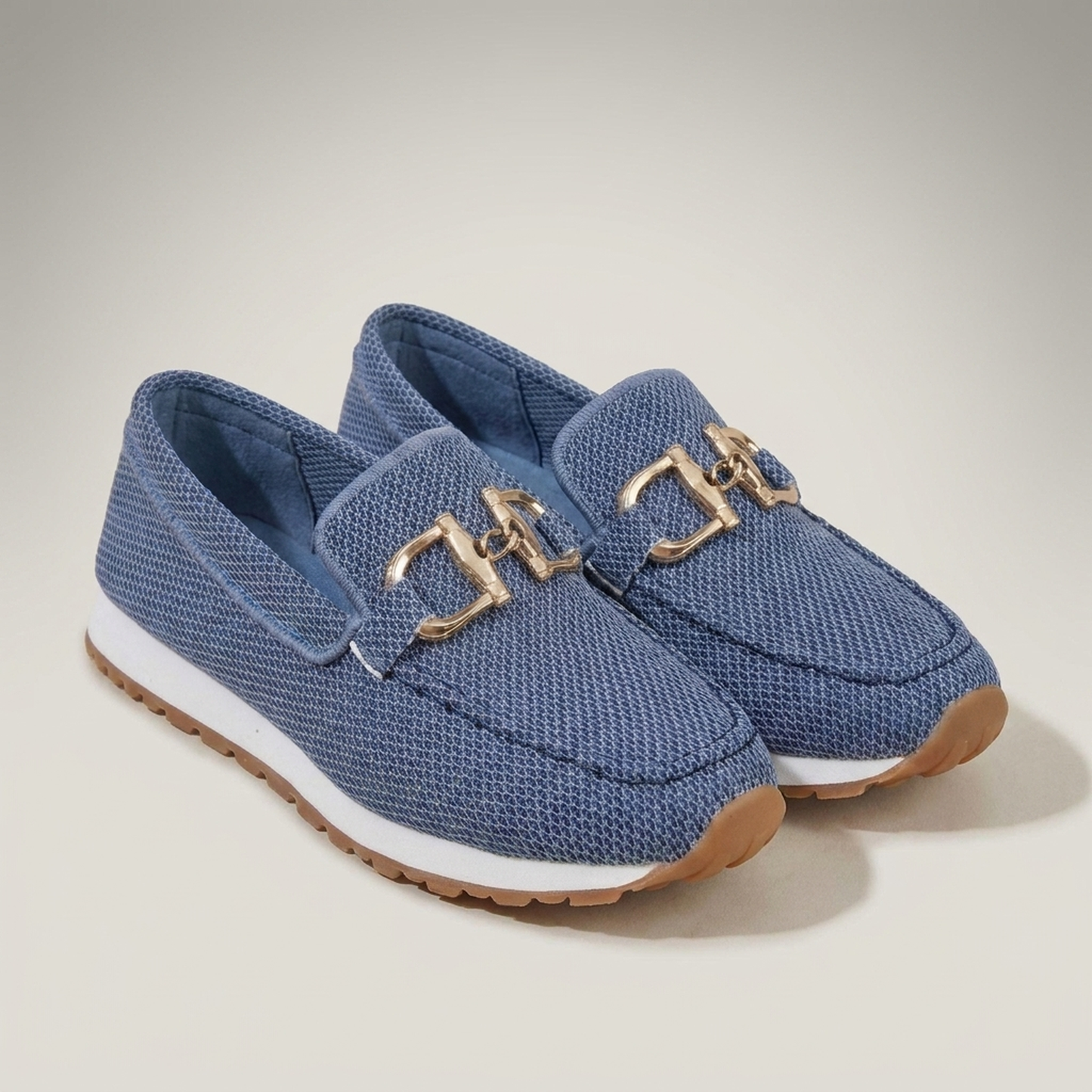 PLUXSTYLE::numise::womens-buckle-comfort-footwear::closeup-detail