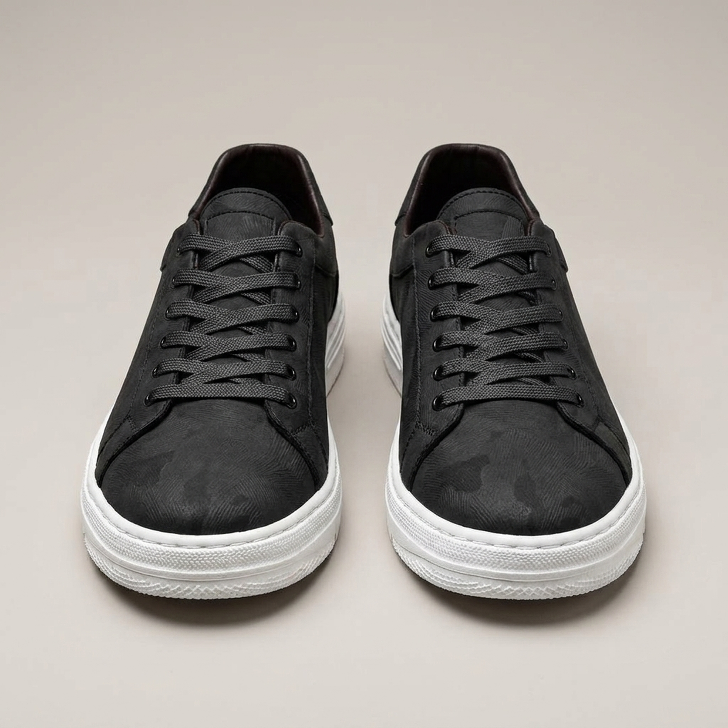 PLUXSTYLE::numise::athene-smart-casual-sneakers::pack-black