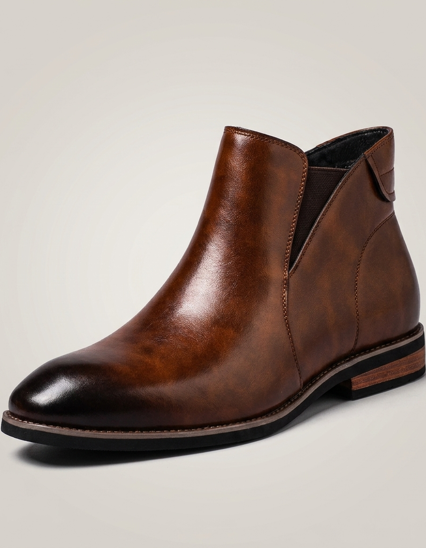 PLUXSTYLE::numise::mens-pointed-toe-chelsea-boots-1::closeup-hero