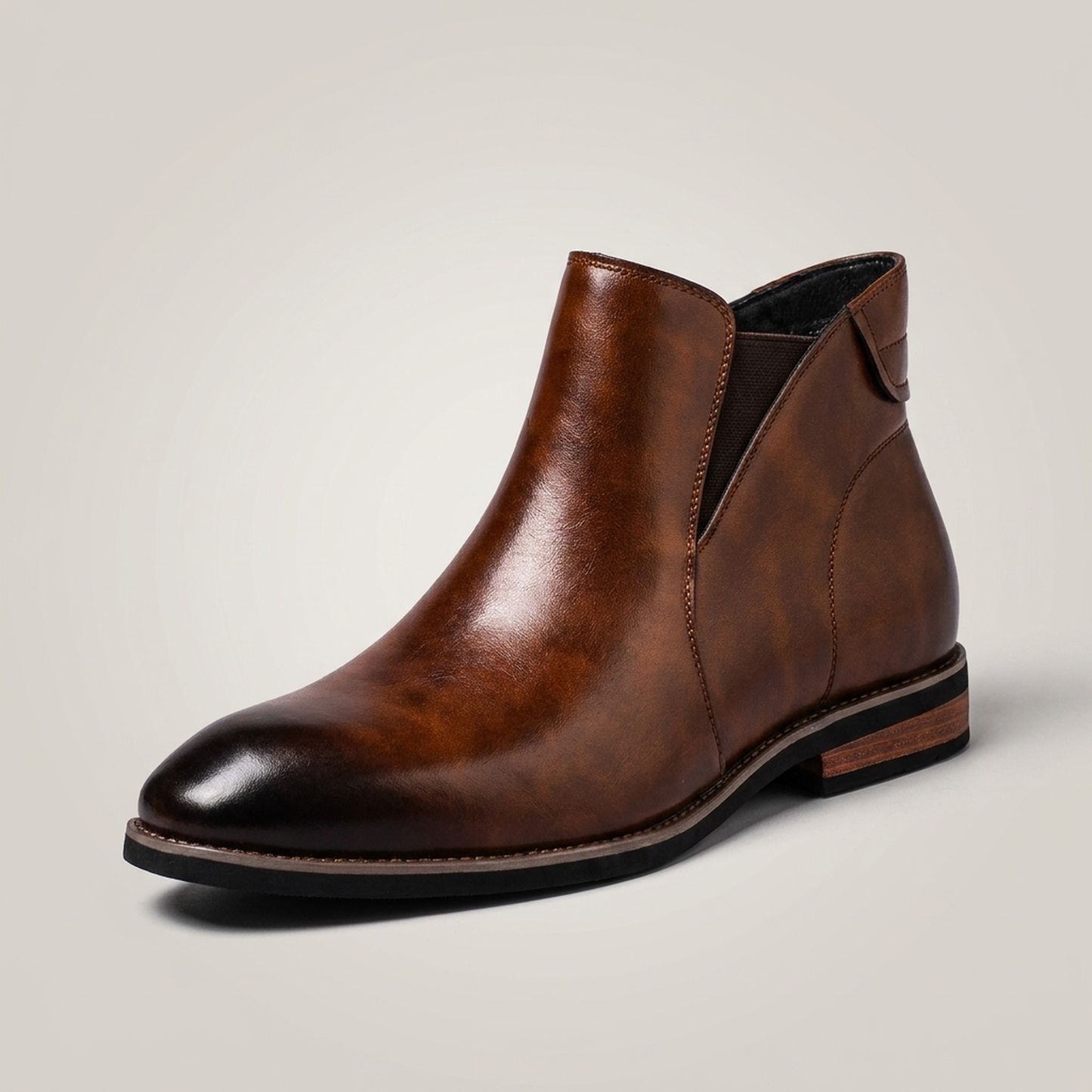 PLUXSTYLE::numise::mens-pointed-toe-chelsea-boots-1::closeup-hero