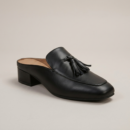 PLUXSTYLE::numise::womens-backless-tassel-loafers::closeup-hero