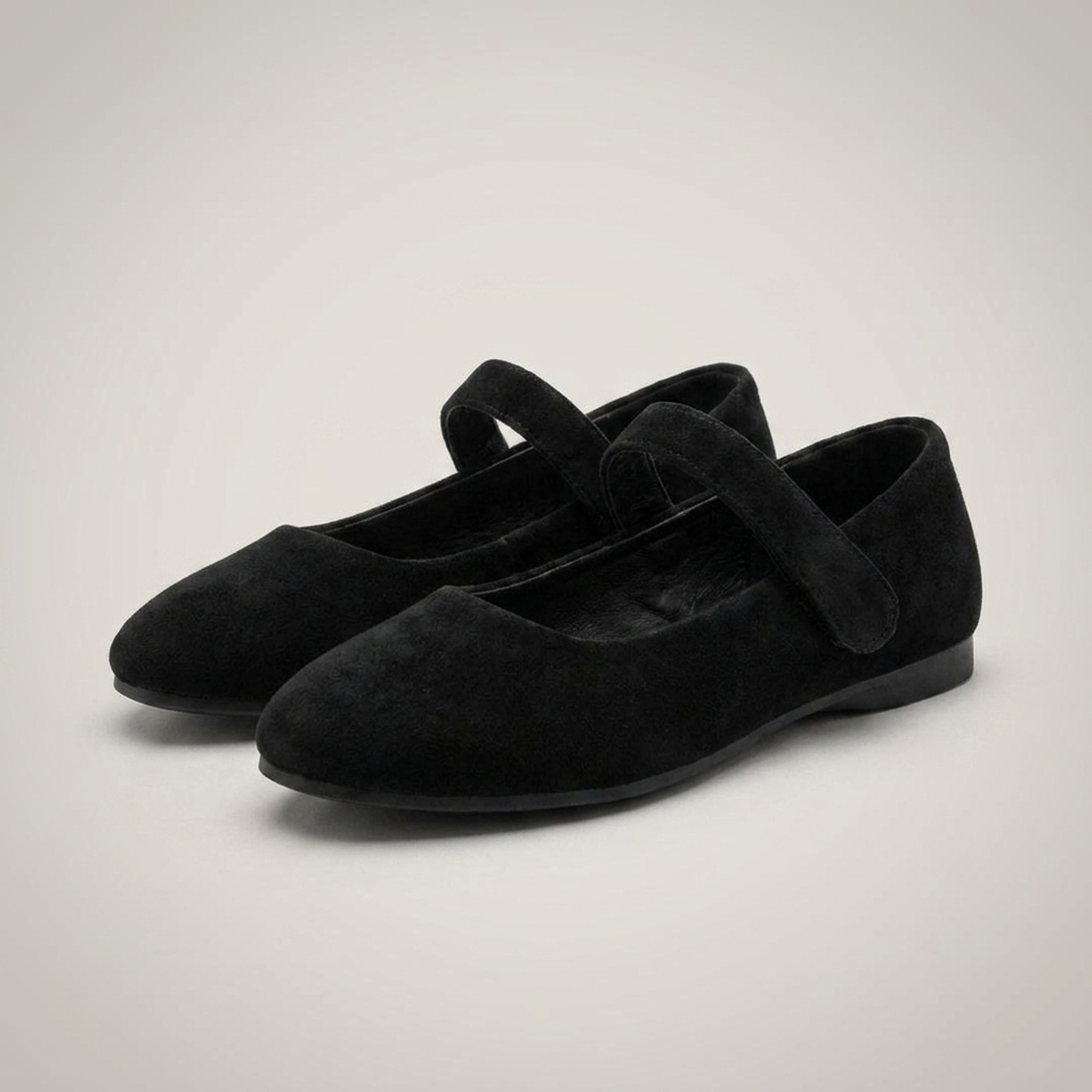 PLUXSTYLE::numise::elia-round-toe-mary-jane-footwear::closeup-detail