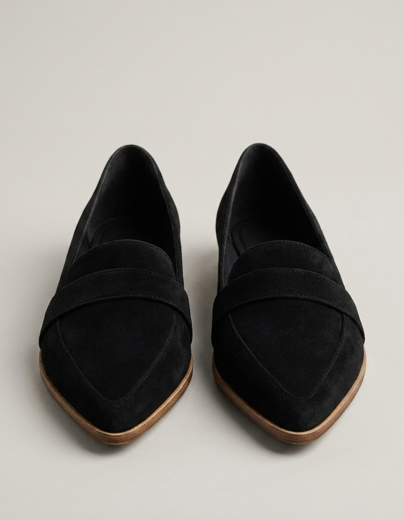 PLUXSTYLE::numise::helen-supportive-loafers::pack-black
