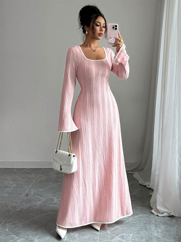 PLUXSTYLE::numise::square-neck-bodycon-maxi-dress::lifestyle-keep-2