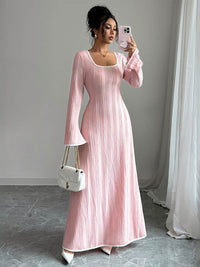 PLUXSTYLE::numise::square-neck-bodycon-maxi-dress::lifestyle-keep-2