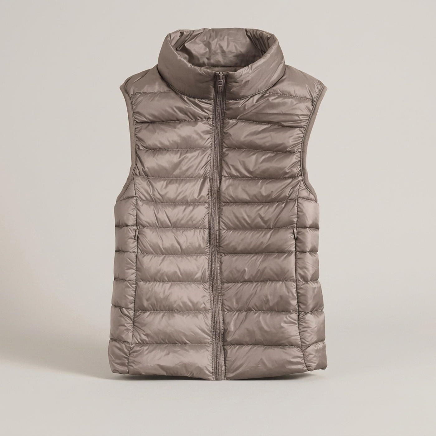 PLUXSTYLE::numise::everyday-sleeveless-parka::pack-khaki