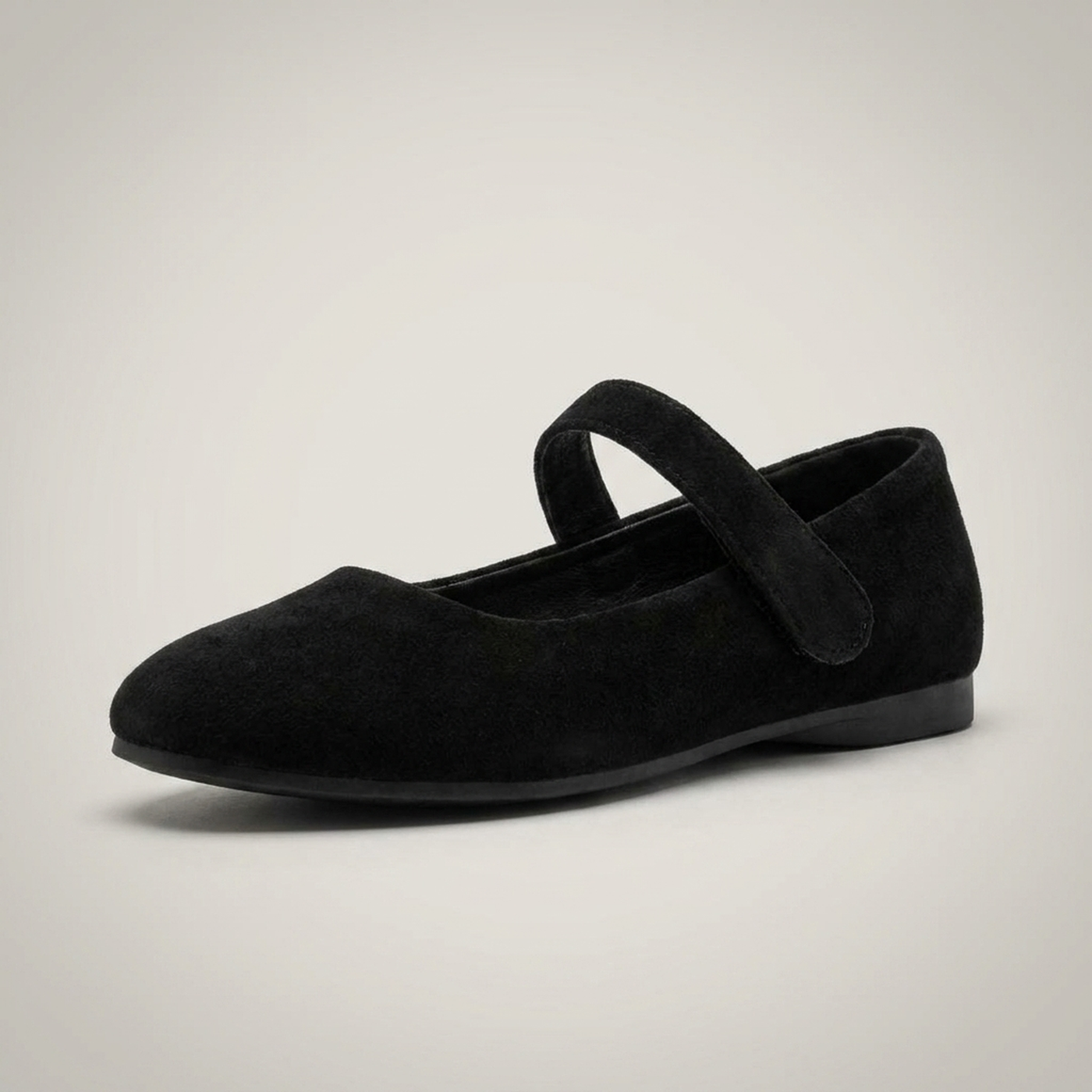 PLUXSTYLE::numise::elia-round-toe-mary-jane-footwear::closeup-hero