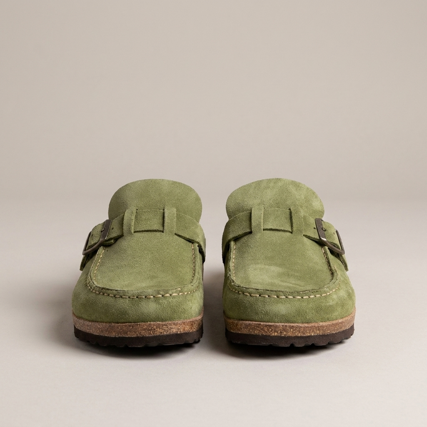 PLUXSTYLE::numise::evi-comfort-mule-sandals::pack-green