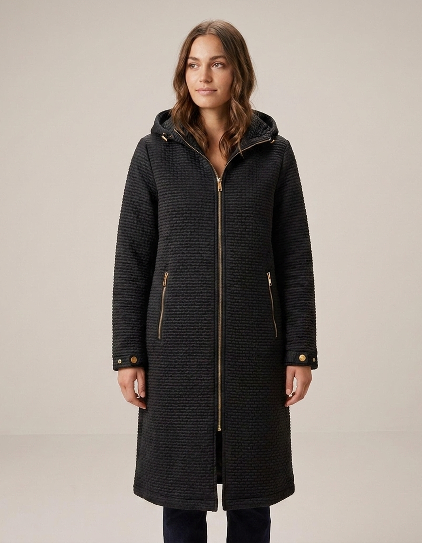 PLUXSTYLE::numise::black-micro-quilt-parka::front