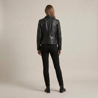 PLUXSTYLE::numise::tailored-zip-front-parka::back