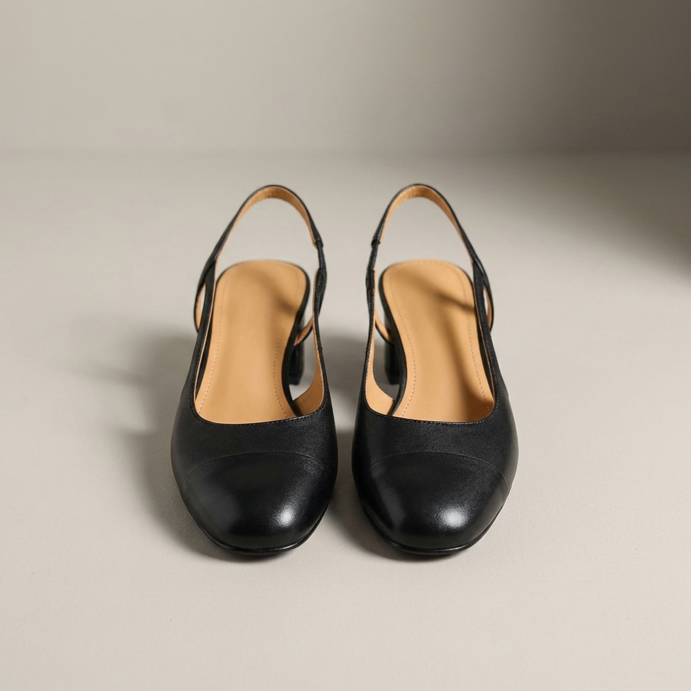 PLUXSTYLE::numise::amelie-block-heel-slingback-pumps::pack-black