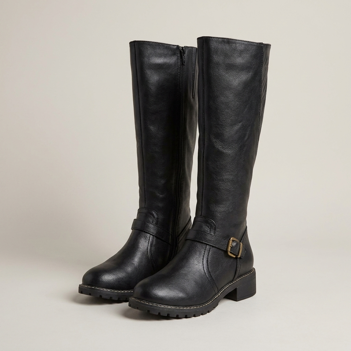 PLUXSTYLE::numise::supportive-buckle-tall-boots::pack-black