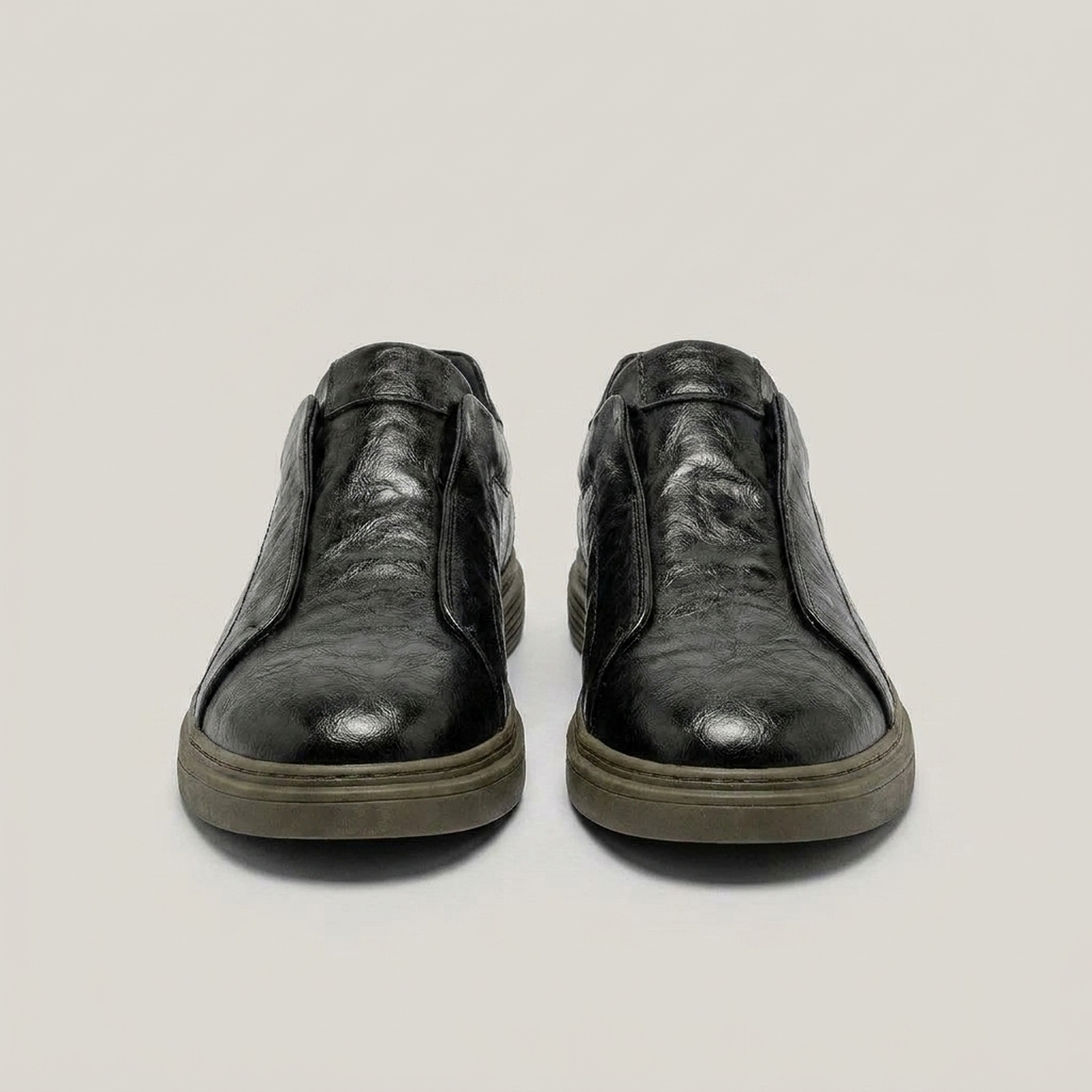 PLUXSTYLE::numise::mens-ridged-sole-slip-on-sneakers::pack-black