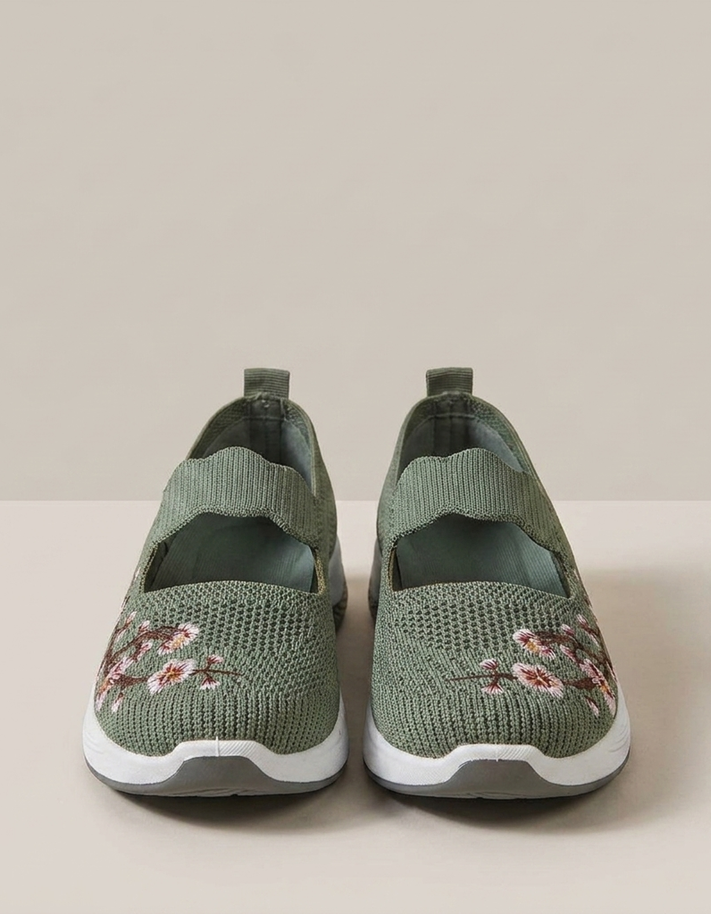 PLUXSTYLE::numise::strap-detail-ballet-footwear::pack-green