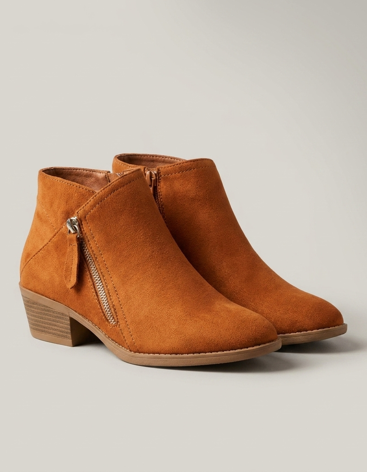 PLUXSTYLE::numise::blaire-low-heel-ankle-boots::pack-orange