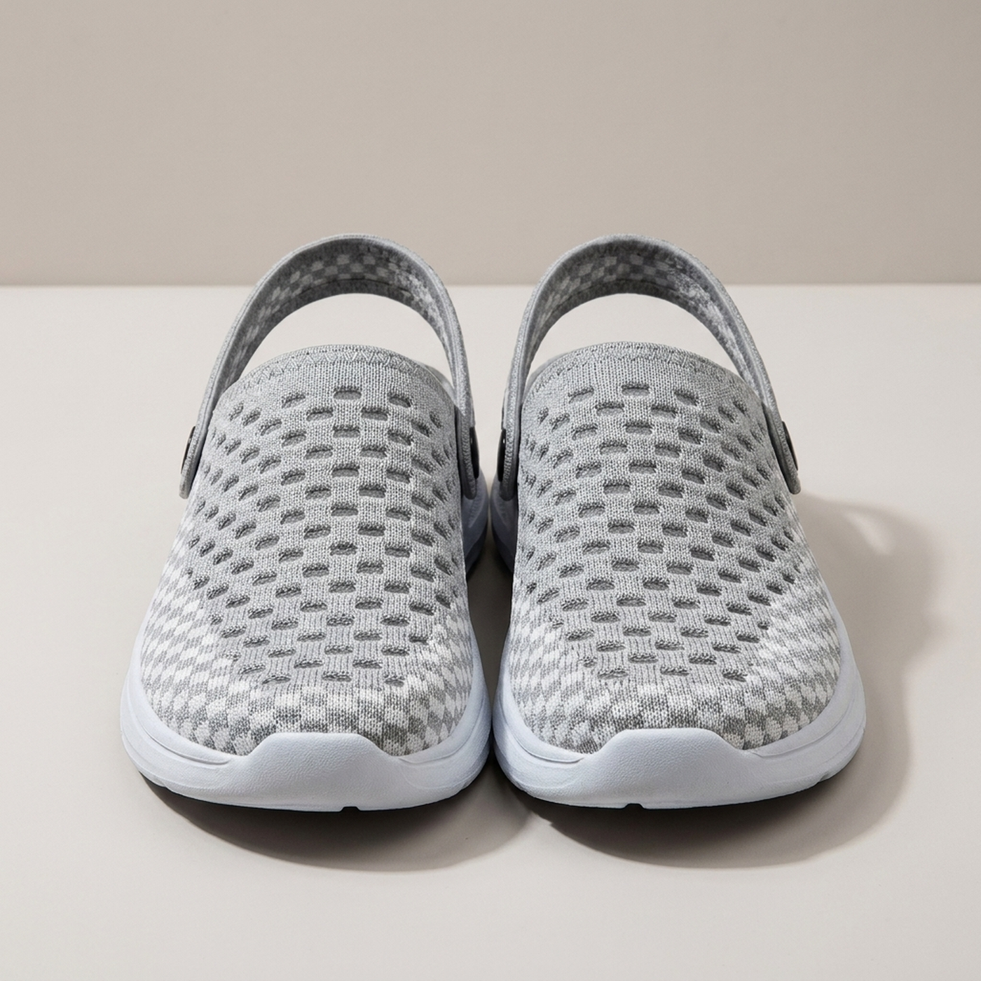 PLUXSTYLE::numise::breathable-unisex-comfort-clogs::pack-grey