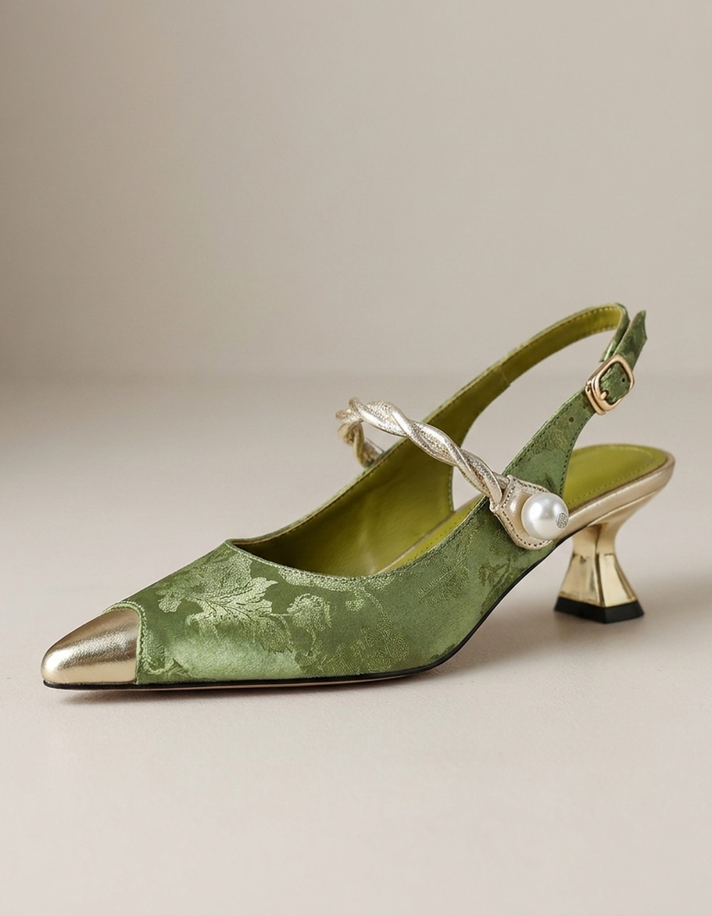 PLUXSTYLE::numise::amelie-pearl-strap-slingback-pumps::closeup-hero