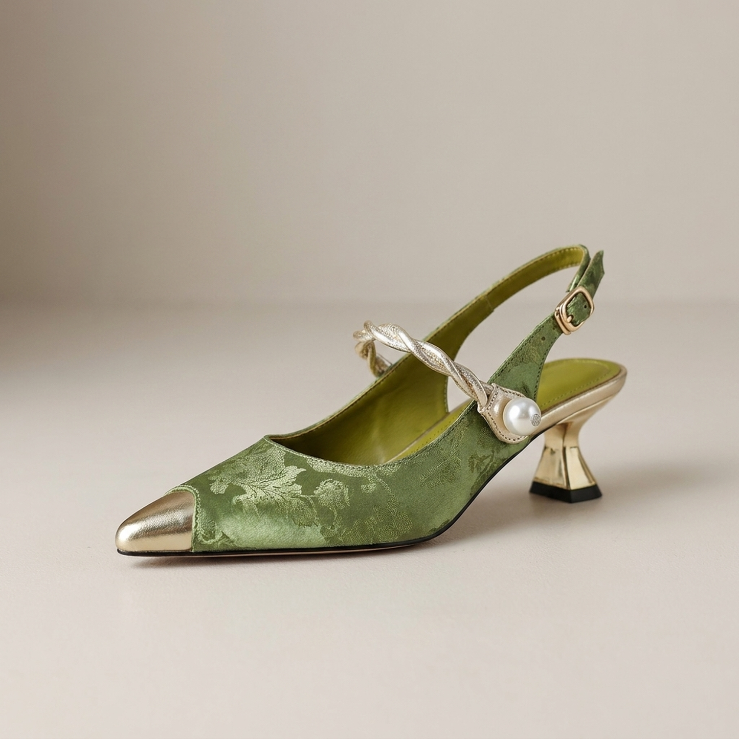 PLUXSTYLE::numise::amelie-pearl-strap-slingback-pumps::closeup-hero