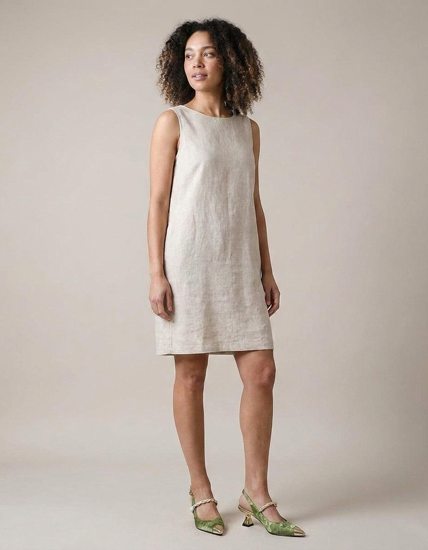 PLUXSTYLE::numise::amelie-pearl-strap-slingback-pumps::zoom-out