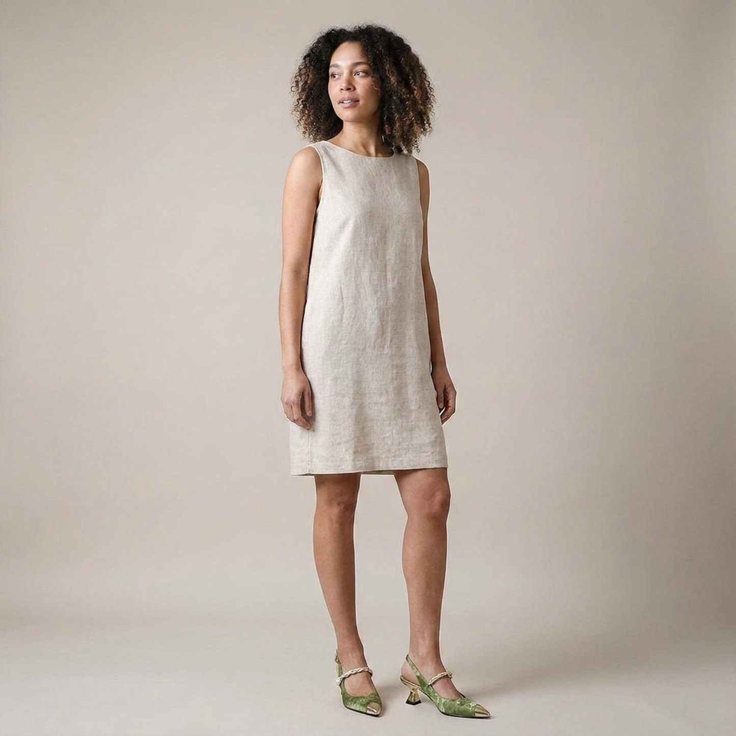 PLUXSTYLE::numise::amelie-pearl-strap-slingback-pumps::zoom-out