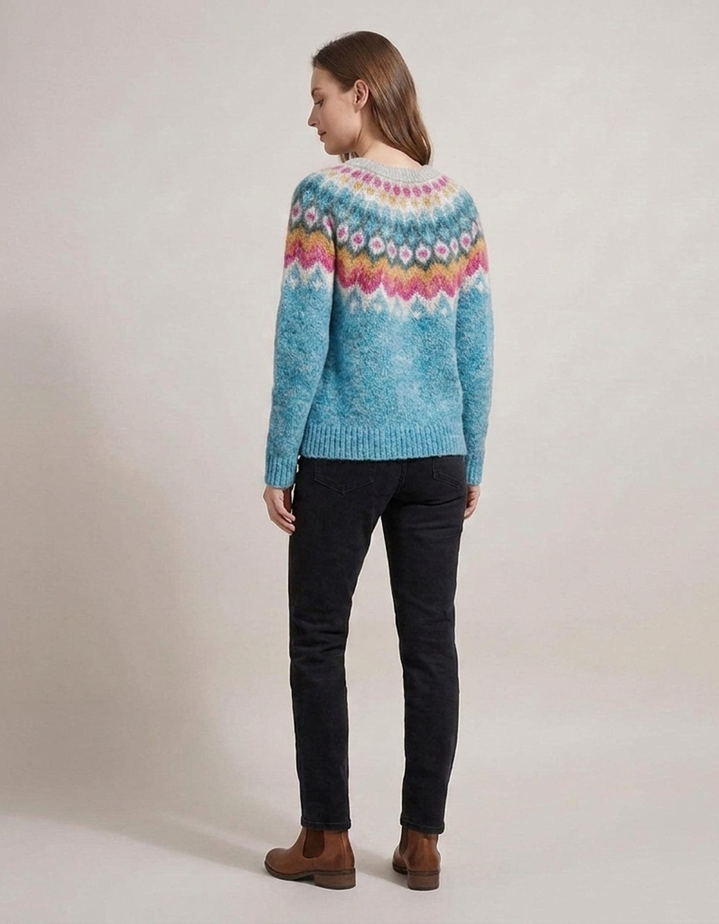 PLUXSTYLE::numise::blue-fair-isle-crew-neck-sweater::back