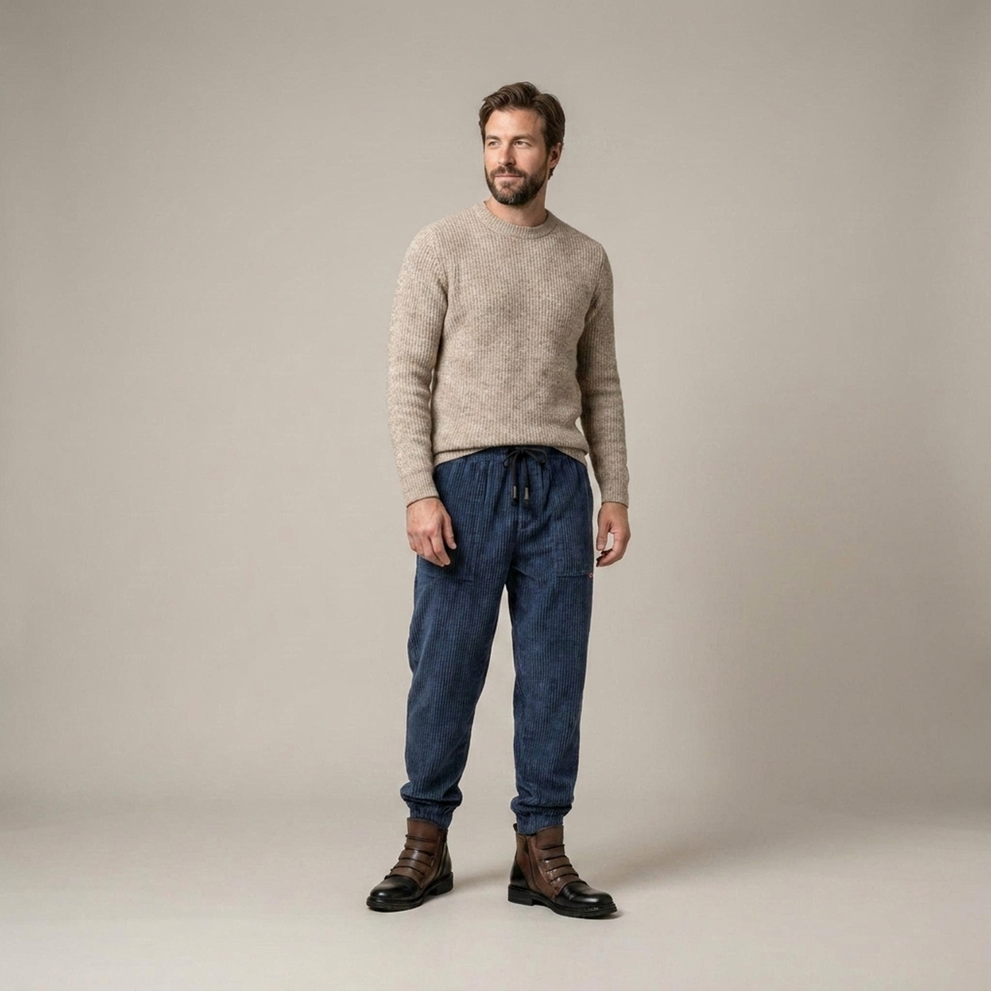 PLUXSTYLE::numise::alloro-tailored-fit-pants::front