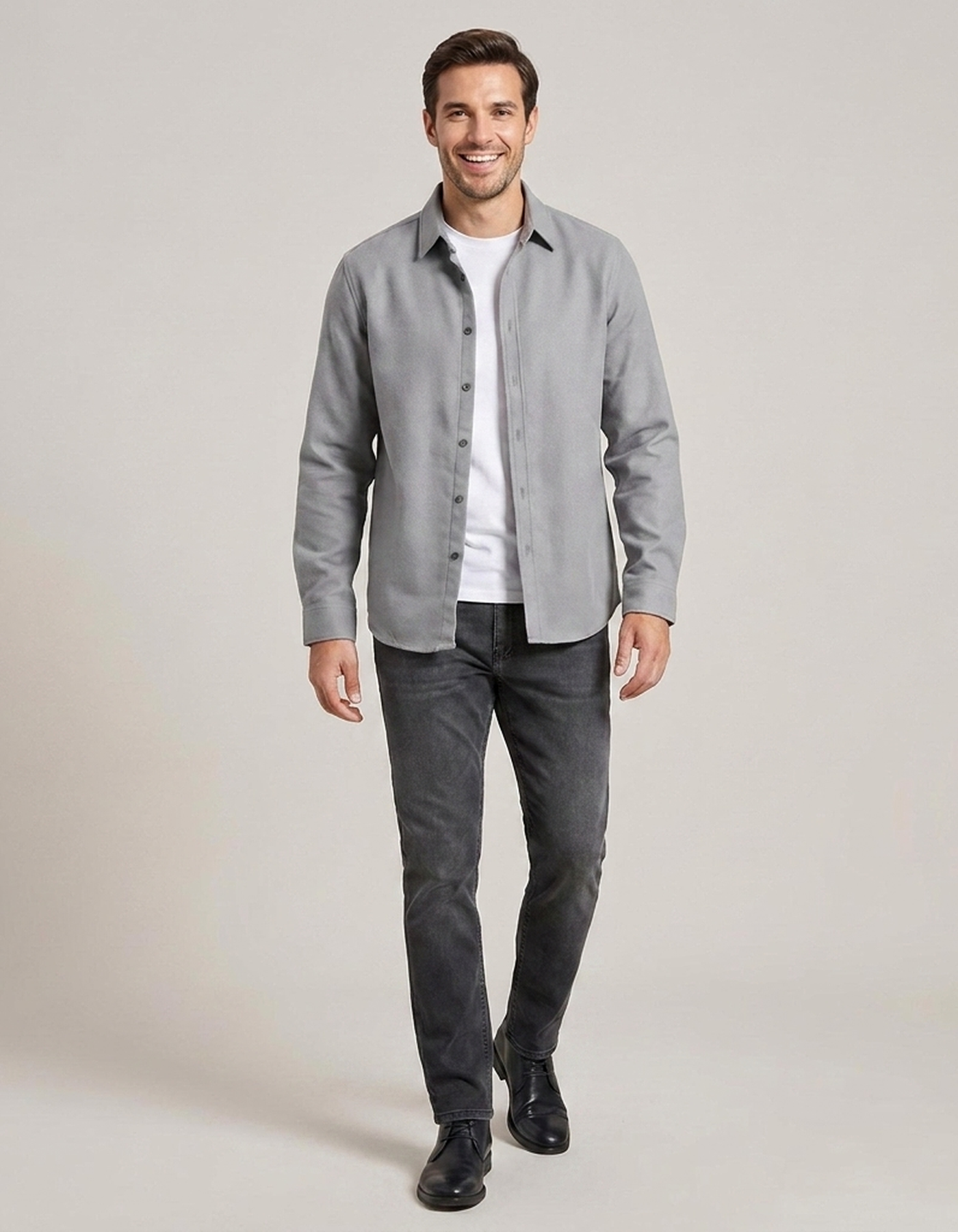 PLUXSTYLE::numise::mens-solid-button-up-top::front