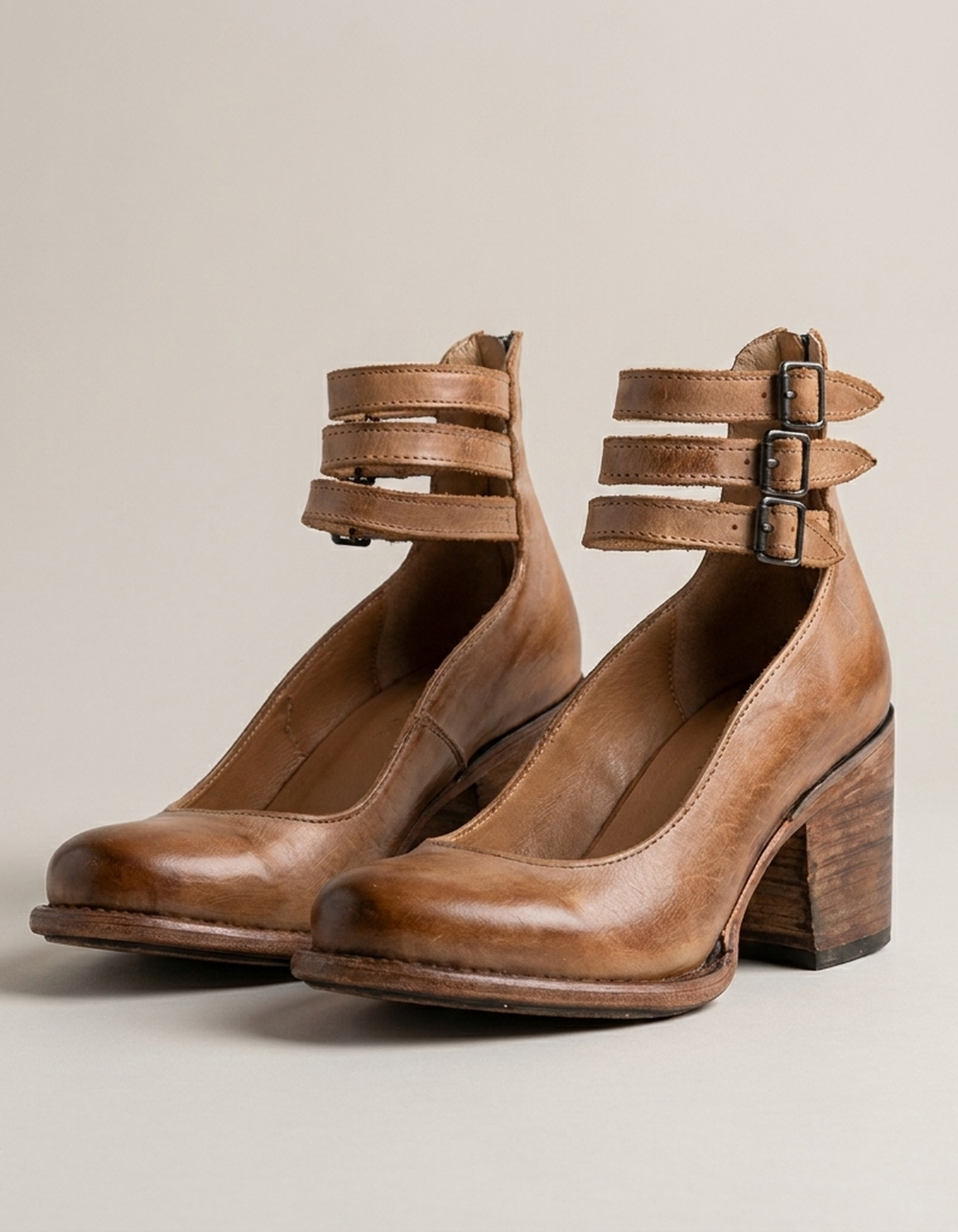 PLUXSTYLE::numise::strappy-block-heel-ankle-boots::pack-light-brown