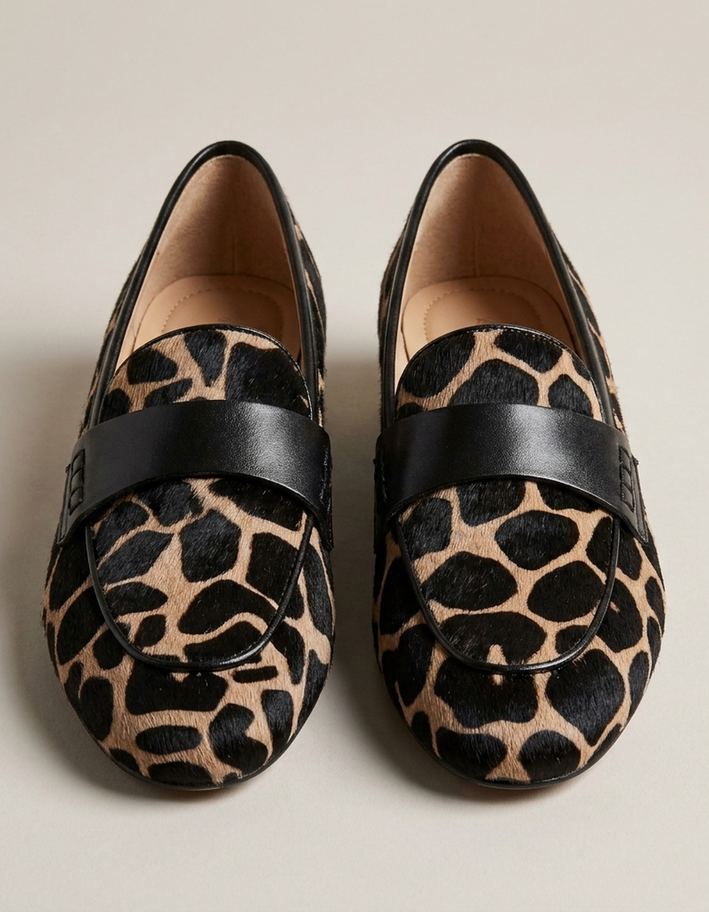 PLUXSTYLE::numise::cushioned-animal-print-loafers::pack-animal-print