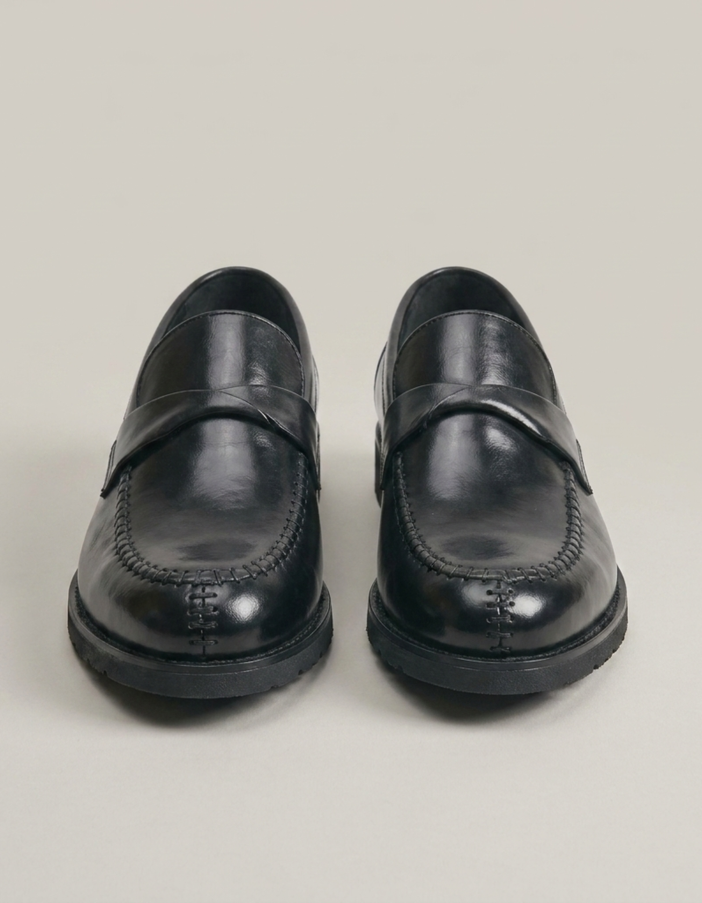 PLUXSTYLE::numise::rugged-penny-loafers::pack-black