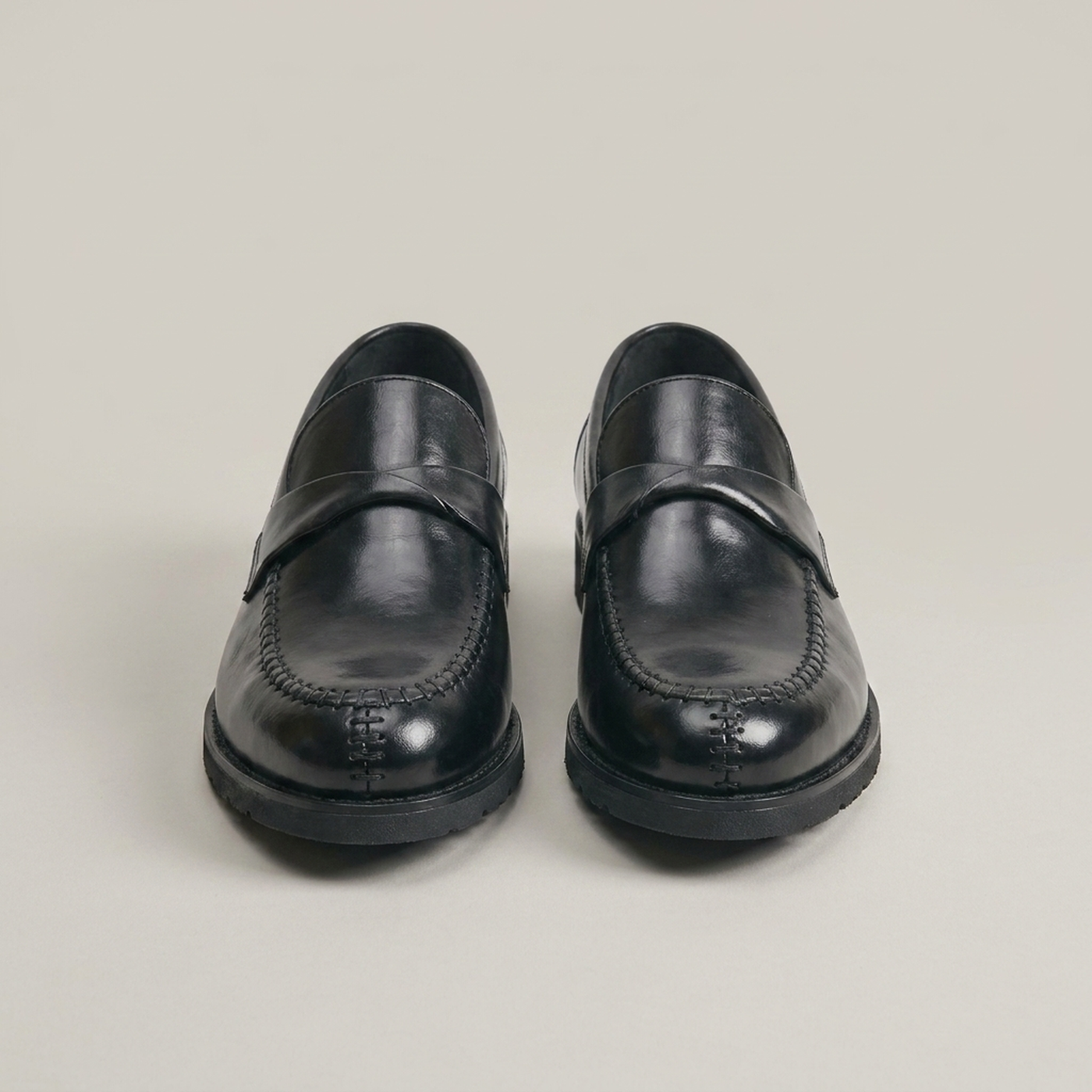 PLUXSTYLE::numise::rugged-penny-loafers::pack-black