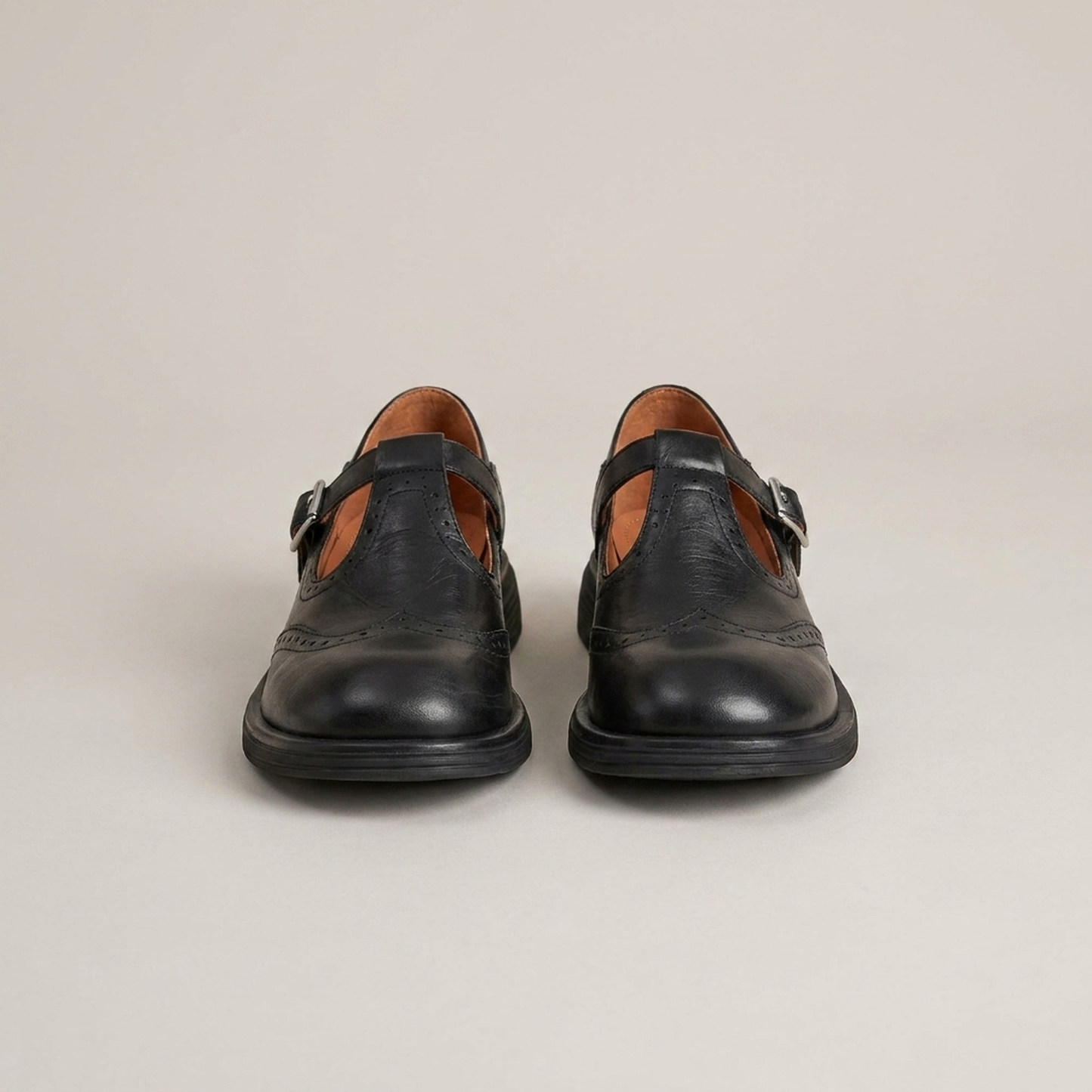 PLUXSTYLE::numise::supportive-mary-jane-shoes::pack-black