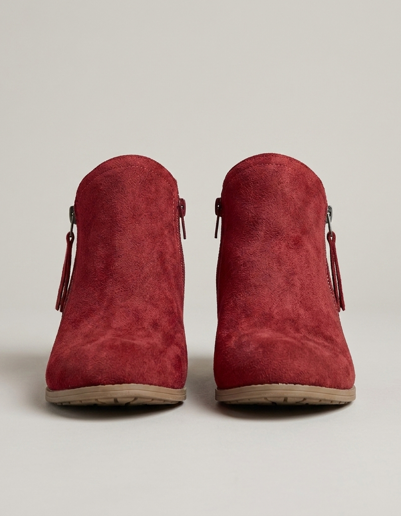 PLUXSTYLE::numise::low-block-heel-ankle-boots::pack-red