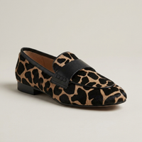 PLUXSTYLE::numise::cushioned-animal-print-loafers::closeup-hero