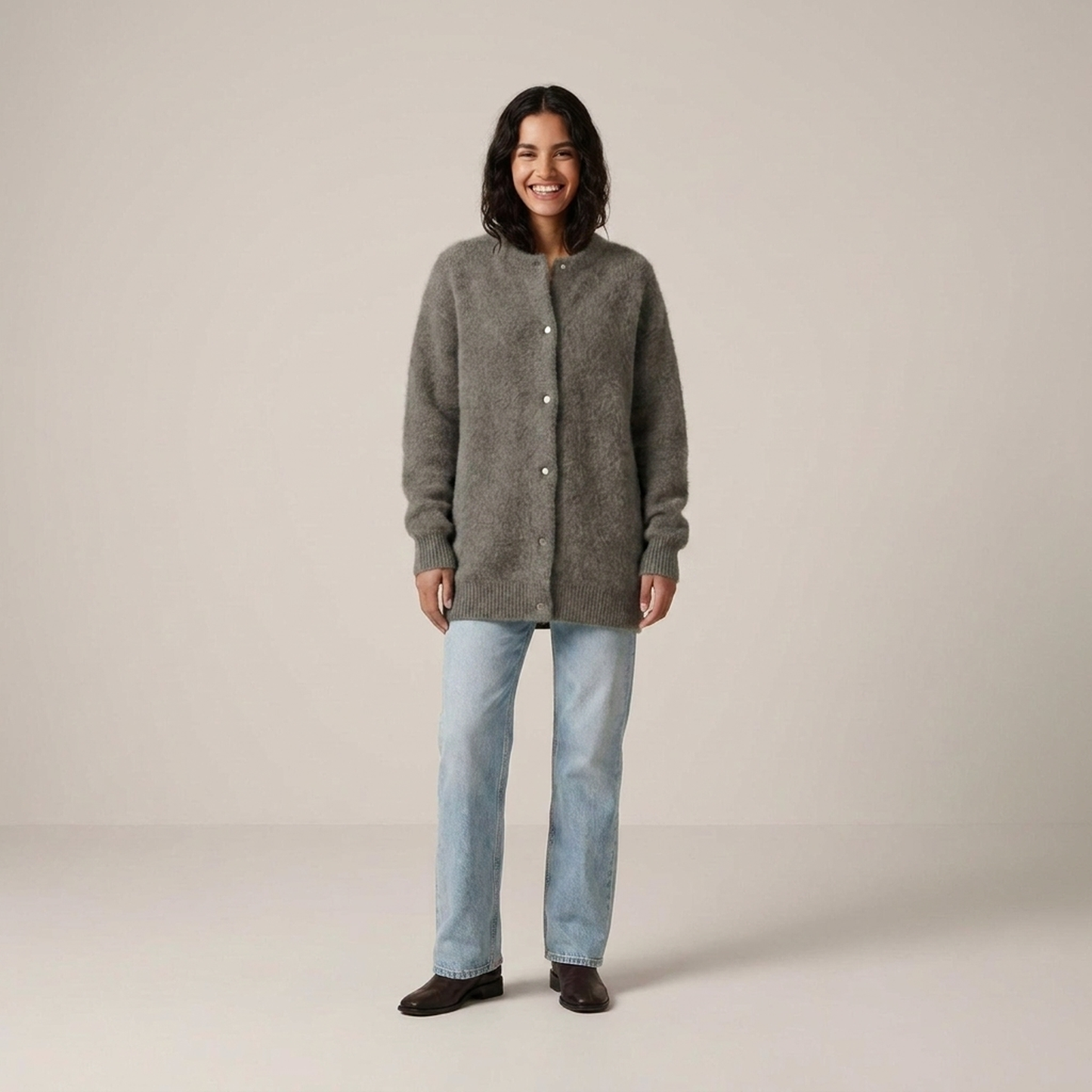PLUXSTYLE::numise::longline-button-front-cardigan::front