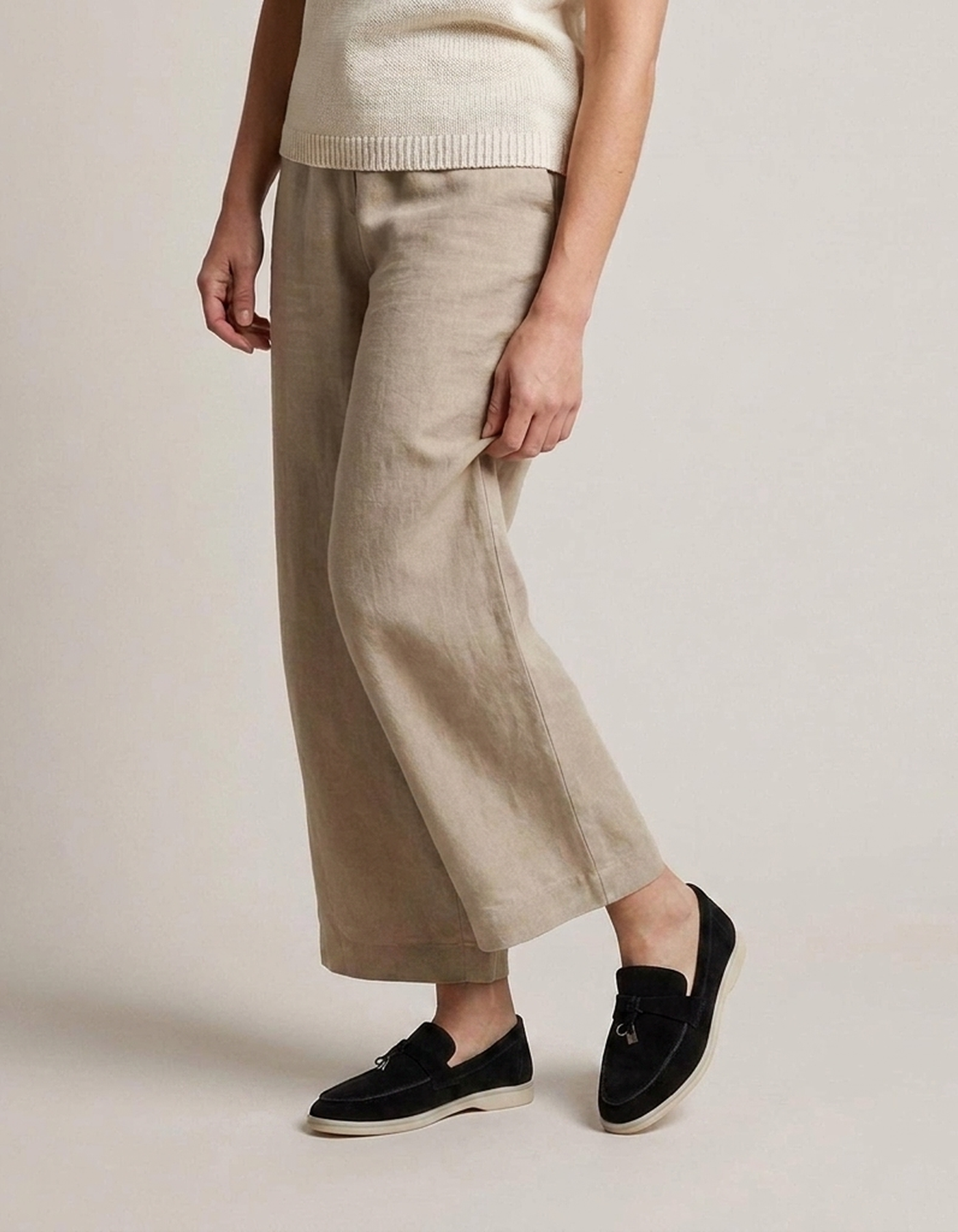 PLUXSTYLE::numise::pointed-toe-everyday-loafers::zoom-out