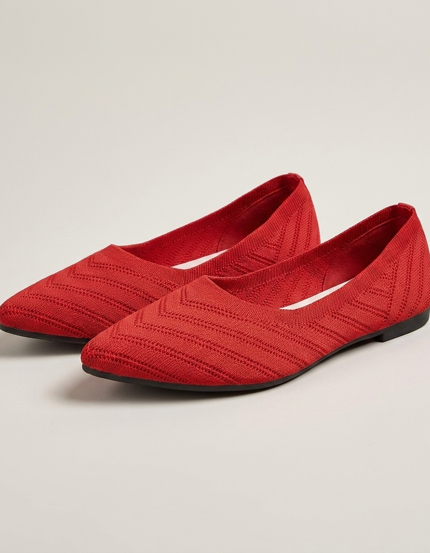 PLUXSTYLE::numise::womens-pointed-toe-ballet-footwear::pack-red