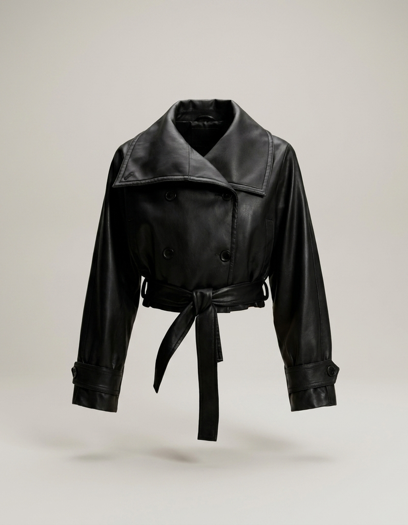 PLUXSTYLE::numise::cropped-trench-parka::pack-black