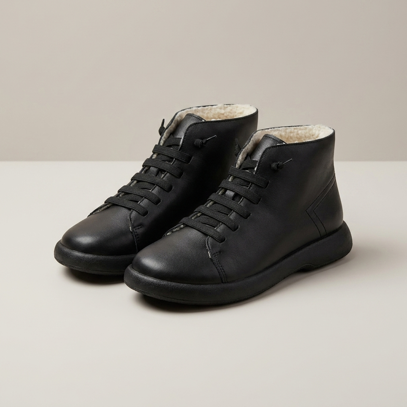 PLUXSTYLE::numise::khaki-pull-on-chelsea-boots::pack-black