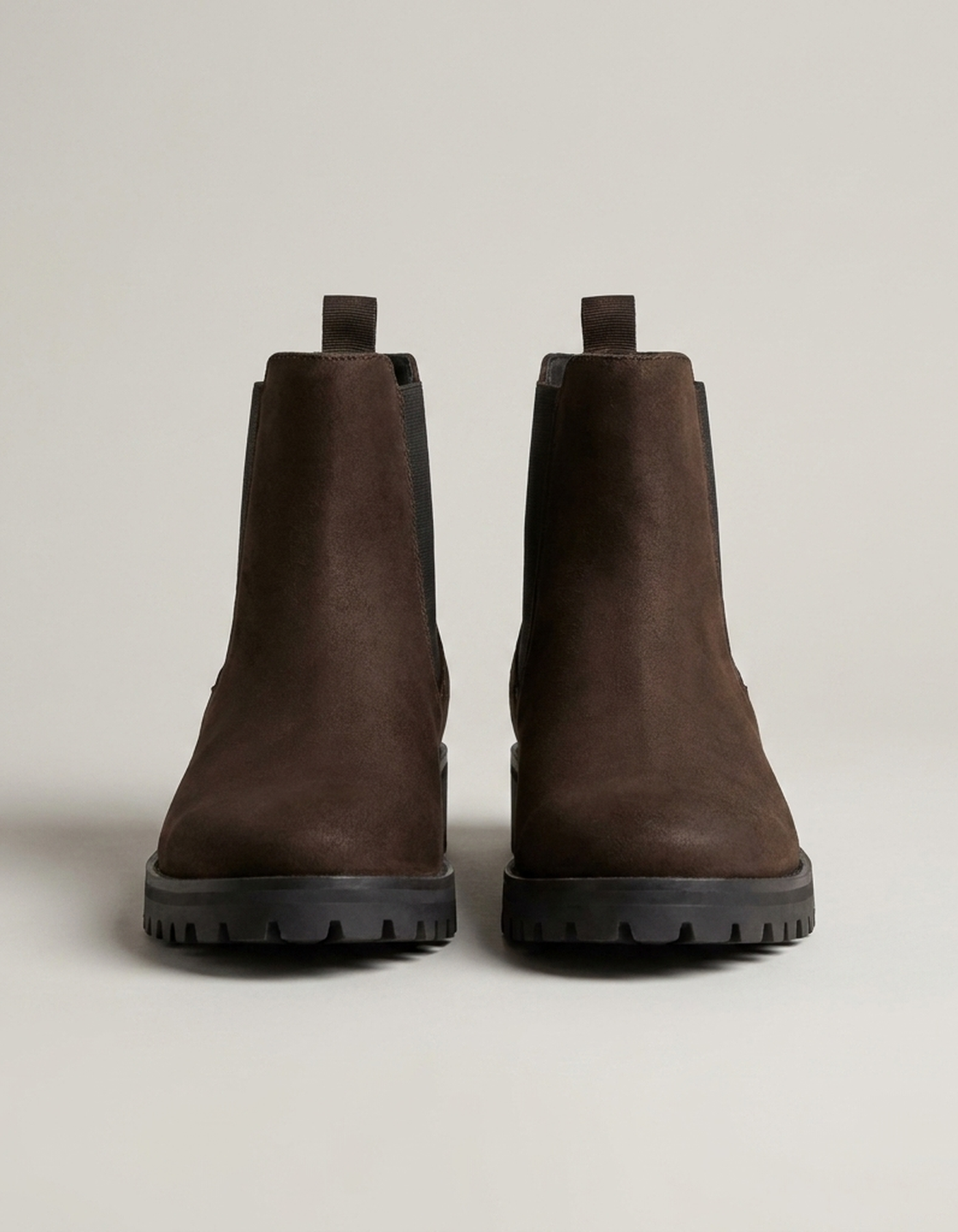 PLUXSTYLE::numise::beatrix-lug-sole-chelsea-boots::pack-dark-brown