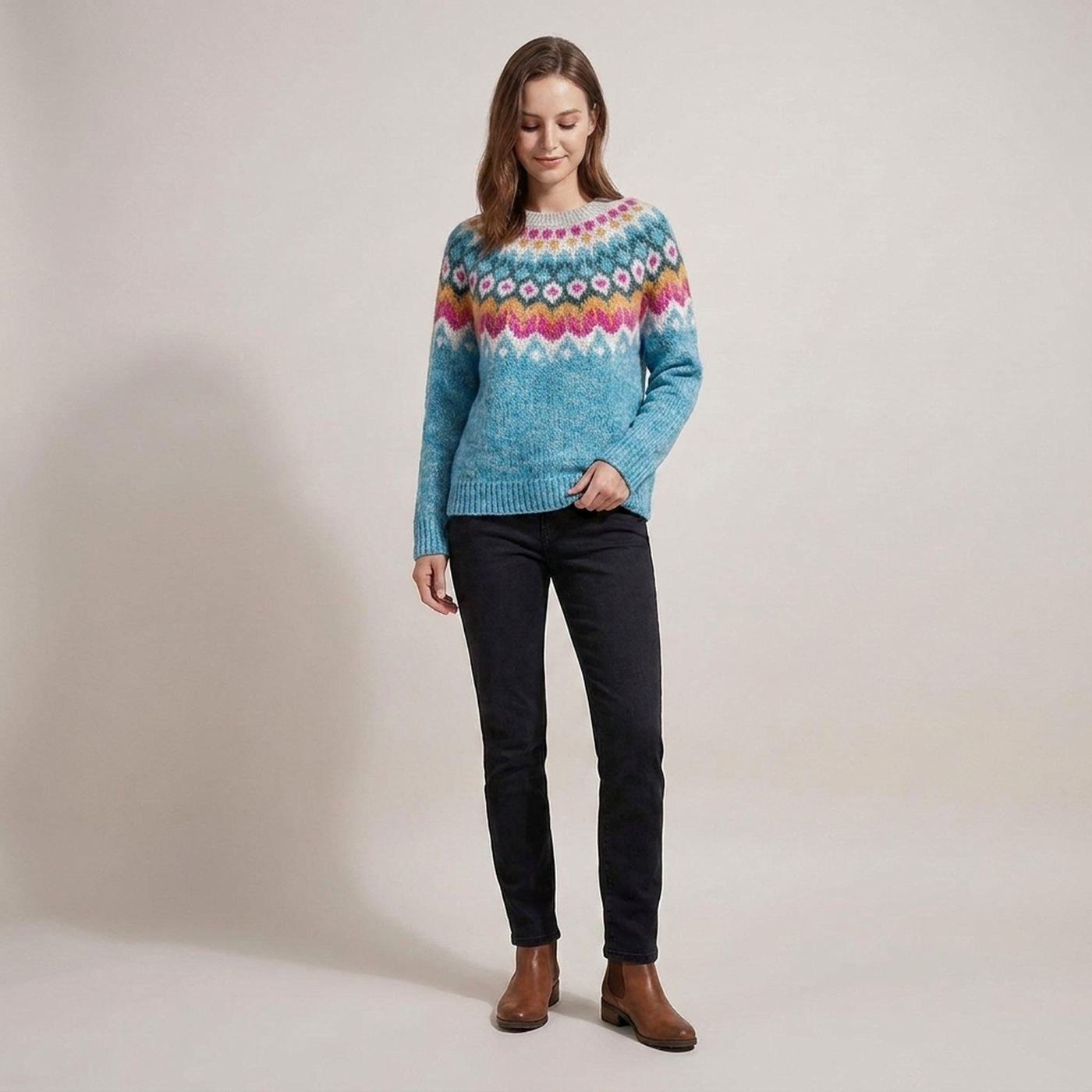 PLUXSTYLE::numise::blue-fair-isle-crew-neck-sweater::front