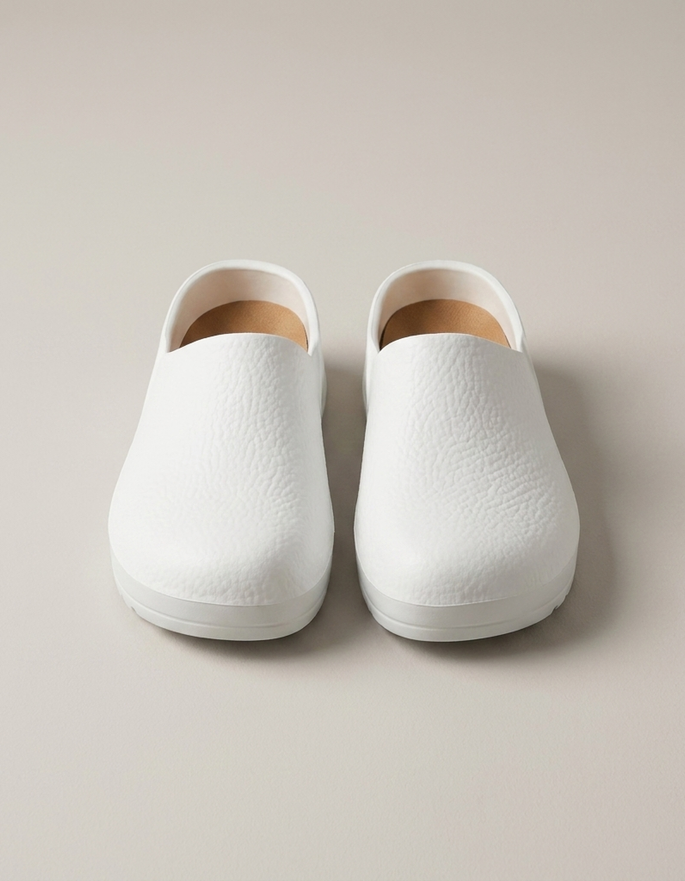 PLUXSTYLE::numise::mens-easy-care-work-clogs::pack-white