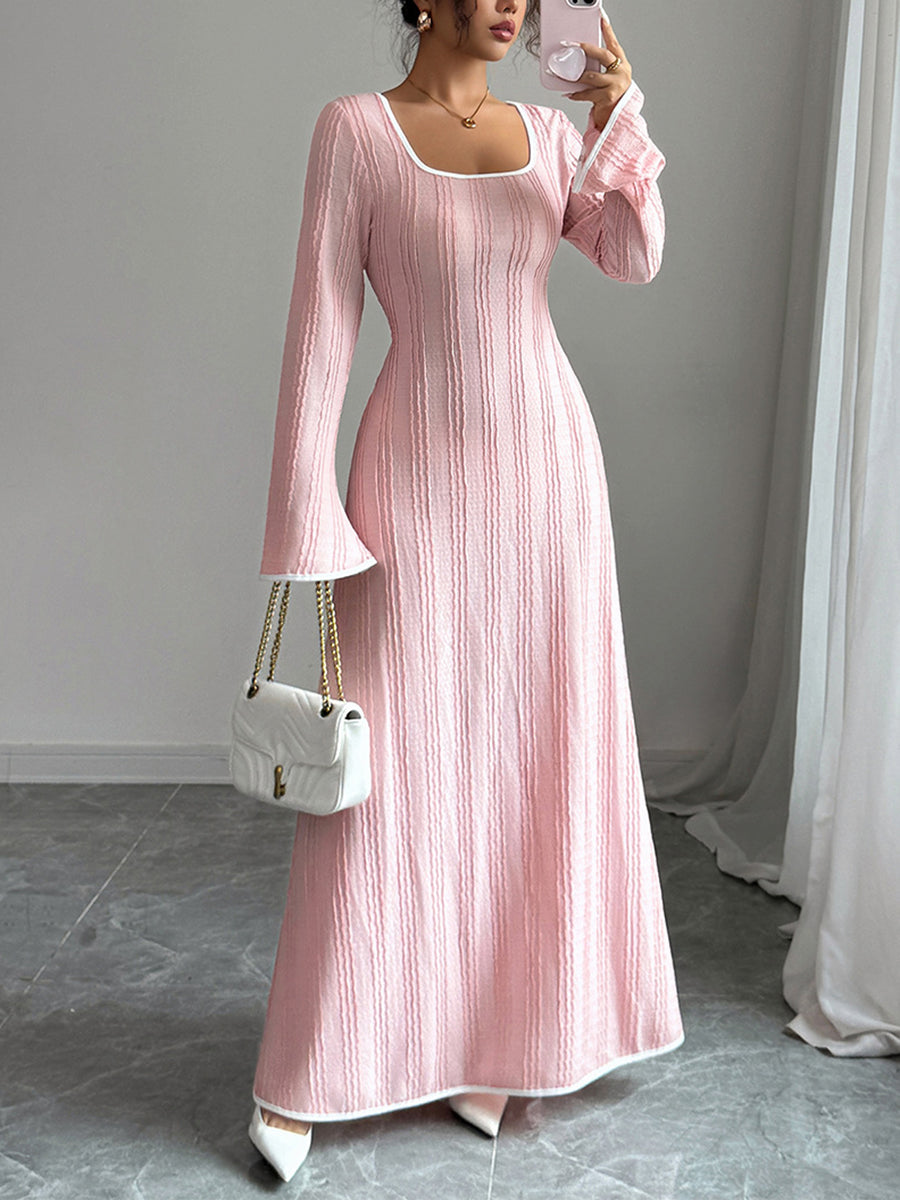PLUXSTYLE::numise::square-neck-bodycon-maxi-dress::lifestyle-keep-1