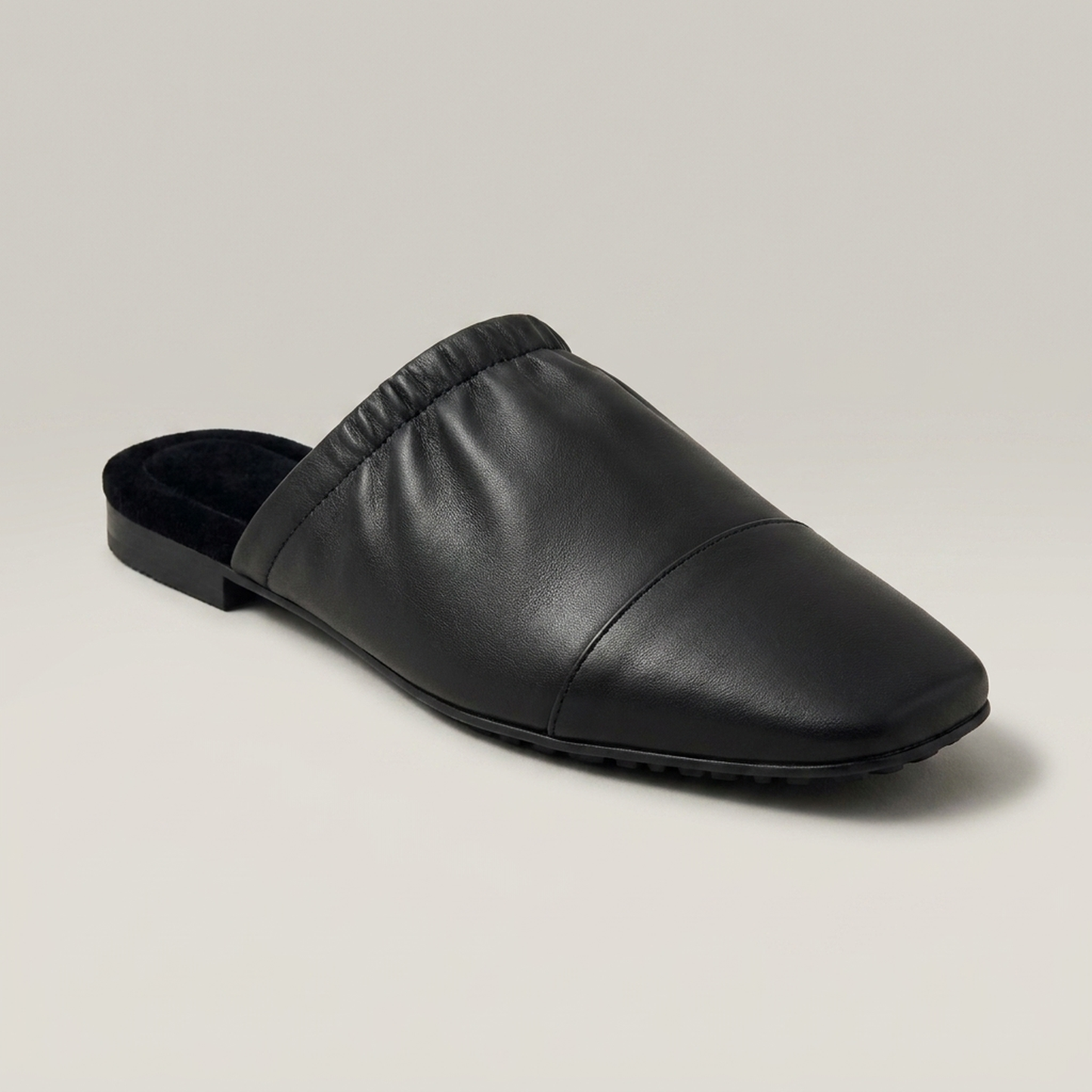 PLUXSTYLE::numise::womens-cap-toe-slip-on-mules::closeup-hero