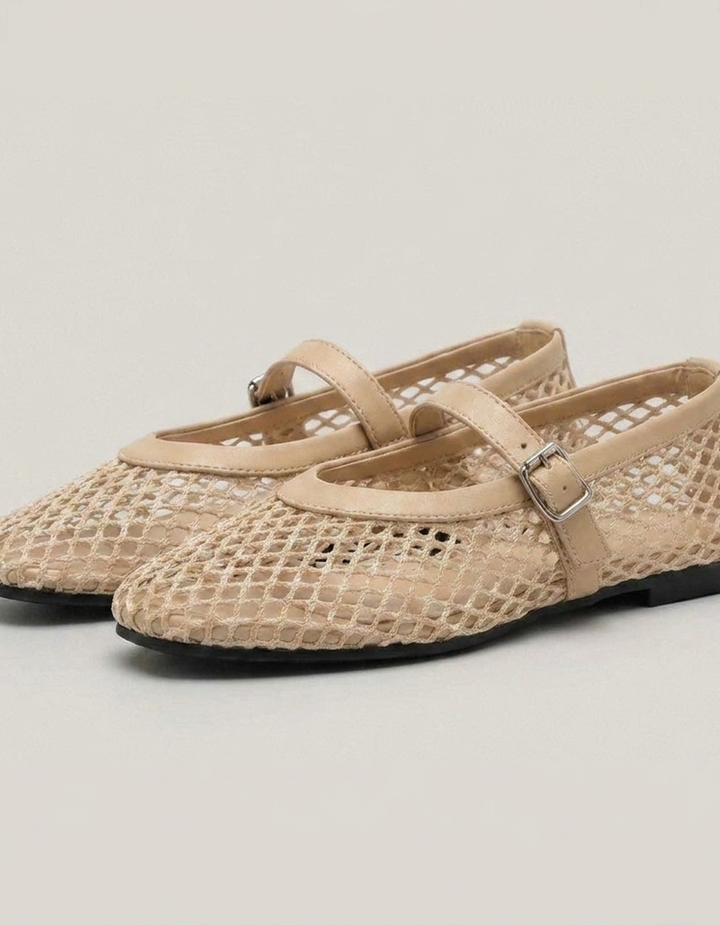PLUXSTYLE::numise::elsa-breathable-mary-jane-footwear::closeup-detail