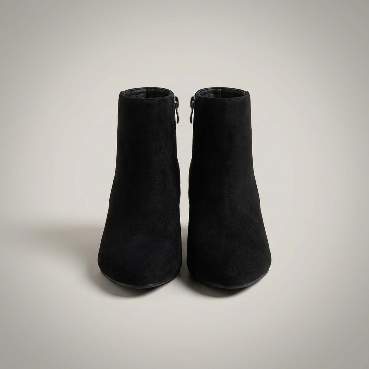 PLUXSTYLE::numise::pointed-toe-block-heel-ankle-boots::pack-black