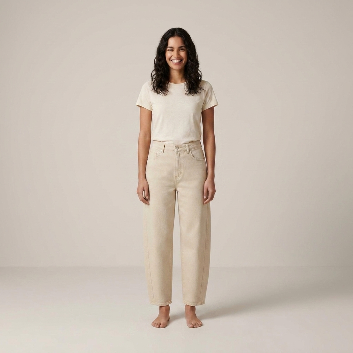 PLUXSTYLE::numise::akari-beige-barrel-leg-jeans::front