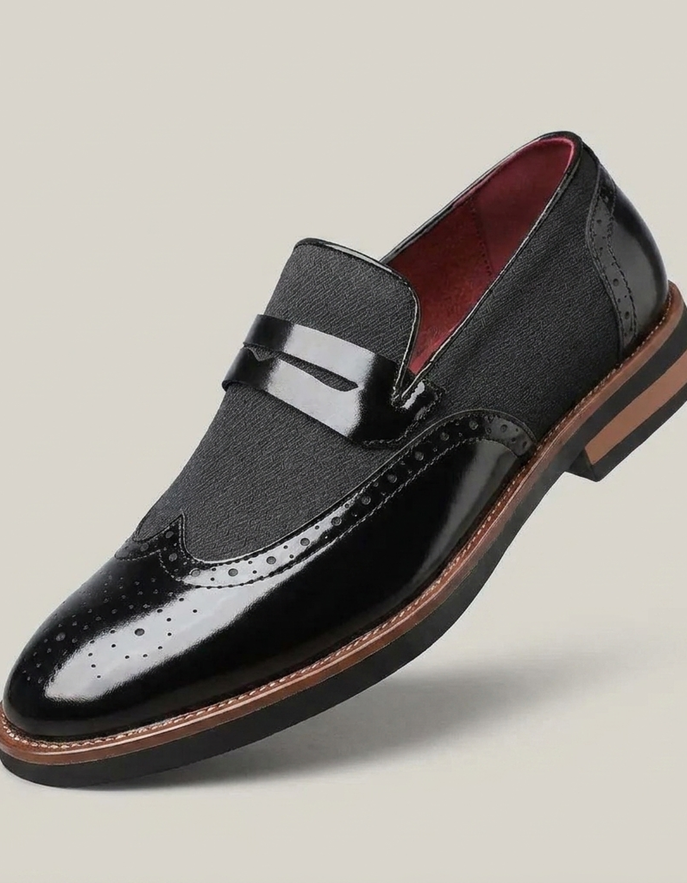 PLUXSTYLE::numise::mens-brogue-penny-loafers::closeup-hero